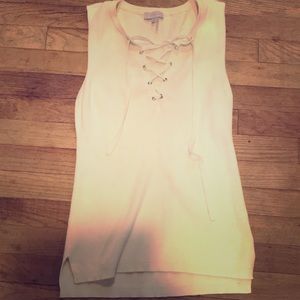 1. State Sweater Tank ✨▫️